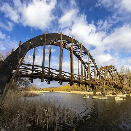 In - Balaton 18050 * Balatonberény