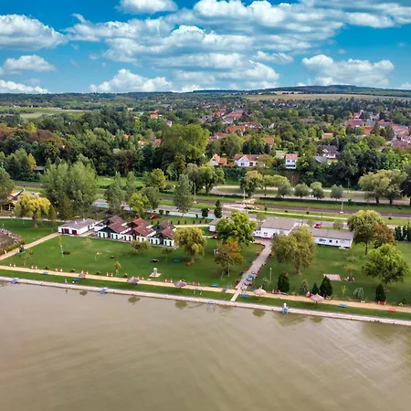 In - Balaton 18050 Balatonberény