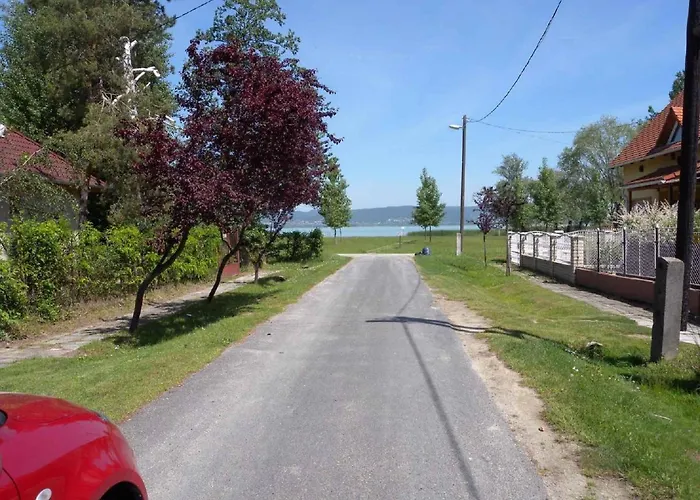 In - Balaton 18050 度假居 *