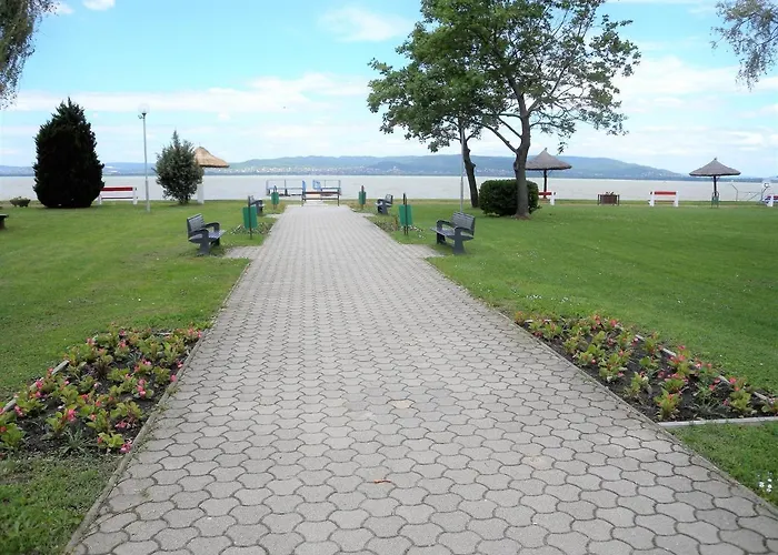 In - Balaton 18050 Ferienhaus